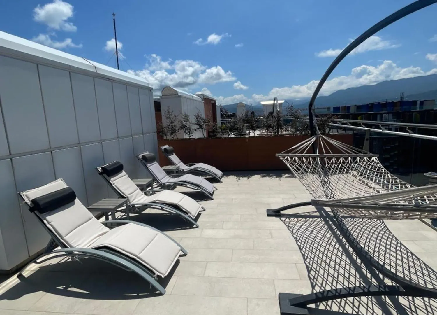 Sunrise Apartment 307A Батуми